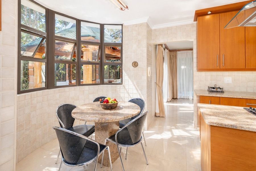 5 Bedroom Property for Sale in Caribbean Beach Club North West